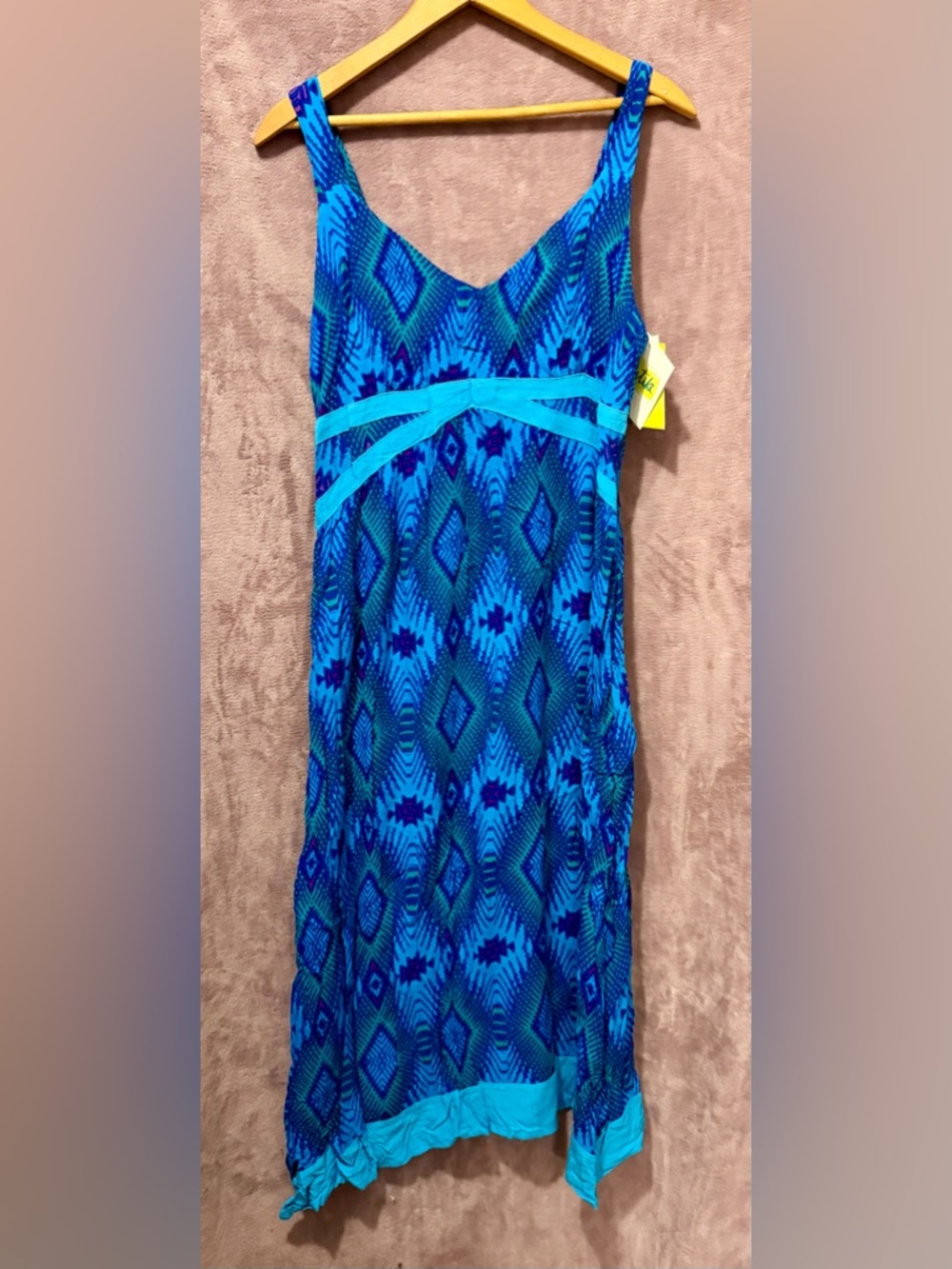Universal Blue Patterned Maxi Dress with Teal Accents